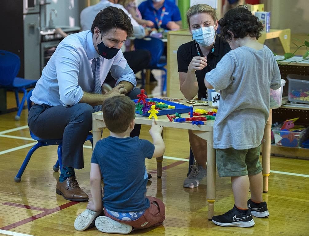 some-federal-workers-may-be-required-to-get-covid-19-vaccine-pm-trudeau