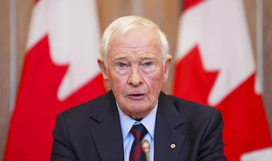 johnston-says-no-to-public-inquiry-on-foreign-interference
