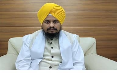 jathedar-giani-harpreet-singh-resigns-cites-threats-from-virsa-singh-valtoha
