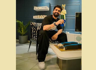 harrdy-sandhu-revealed-he-was-molested-by-middle-aged-woman