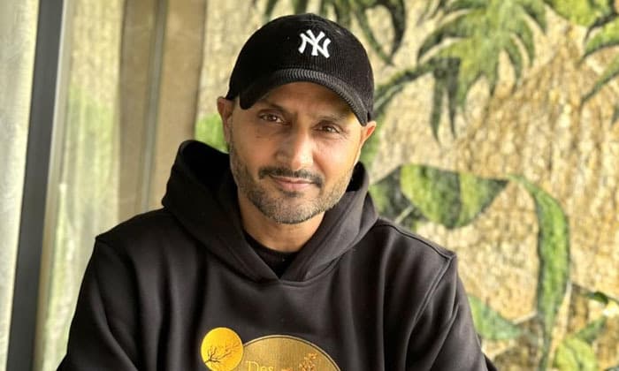 rajya-sabha-mp-harbhajan-singh-accuses-aap-leadership-of-selling-punjab-posts-after-joining-bjp