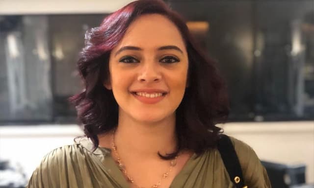 Hazel Keech says she worked as an extra in three Harry Potter films before Bollywood career - https://cdn.connectfm.ca/Hazel-Keech.jpg