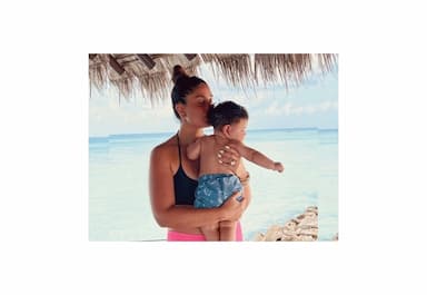 kareena-kapoor-khans-son-jeh-looks-adorable-in-glimpse