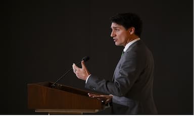 federal-government-moving-ahead-with-high-speed-rail-trudeau