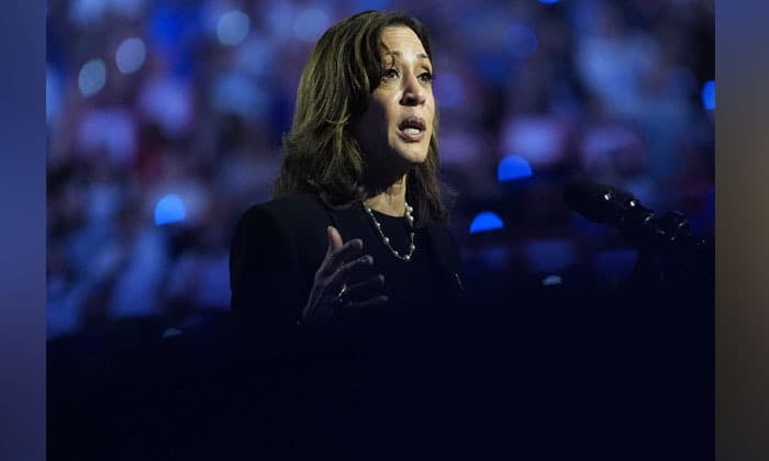 kamala-harris-says-trumps-comments-on-women-are-offensive-to-everybody