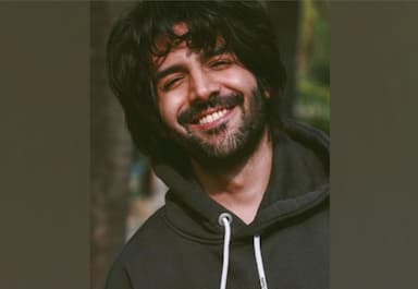kartik-aaryan-buys-lamborghini-worth-rs-4-5-crore