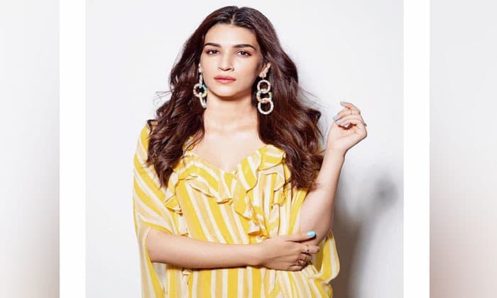 meena-kumaris-biopic-starring-kriti-sanon-shelved