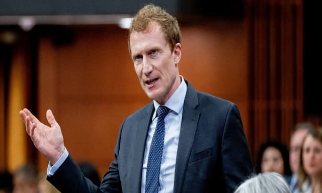 Record Number of International Students File Asylum Claims Amid Crackdown on Study Visas - https://cdn.connectfm.ca/Marc-Miller_2024-06-11-195521_kdth.jpg