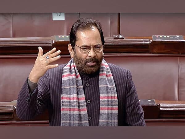 union-minister-mukhtar-abbas-naqvi-resigns