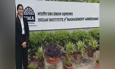 navya-naveli-nanda-gets-into-college-again