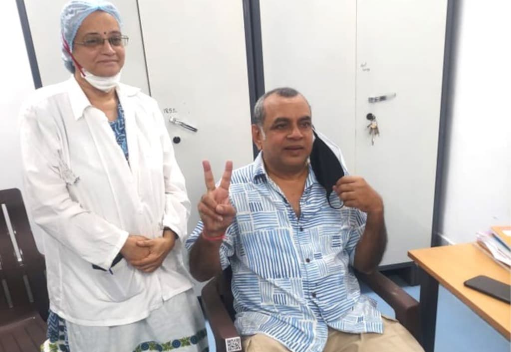 paresh-rawal-takes-first-dose-of-covid-19-vaccination
