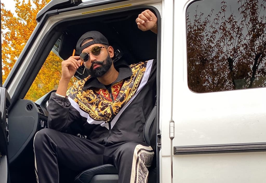 parmish-verma-gifts-himself-a-rolls-royce-wraith