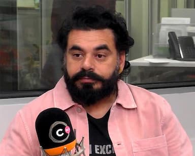 shah-rukh-khan-is-a-fan-of-punjabi-movie-warning-prince-kanwaljit-singh