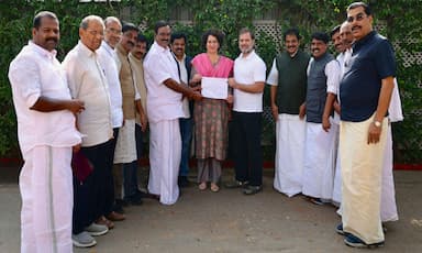 priyanka-gandhi-vadra-to-take-oath-as-lok-sabha-member-on-november-28