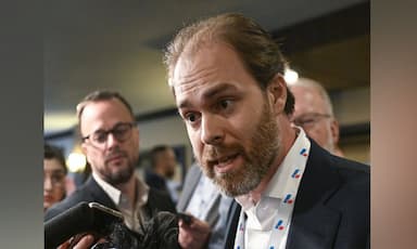 quebec-liberals-say-province-needs-own-constitution-to-affirm-who-we-are