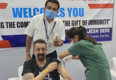 sanjay-dutt-receives-covid-19-vaccine