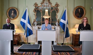 scotlands-leader-resigns-as-he-struggles-to-win-support-for-weakened-government