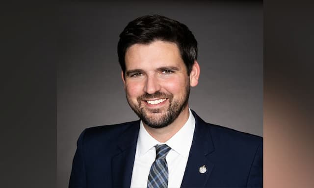 Former Minister Sean Fraser Returns to Federal Politics, Will Run in Central Nova - https://cdn.connectfm.ca/Sean-Fraser_2024-12-16-174818_dpkn.jpg