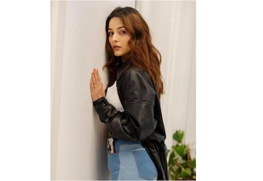 shehnaaz-gill-calls-late-sidharth-shukla-bigg-boss-g-o-a-t