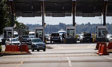 statistics-canada-says-canadian-resident-return-trips-from-u-s-down-again-in-april