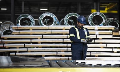 canada-adds-surprise-60-000-jobs-in-september-unemployment-rate-steady-at-7-1