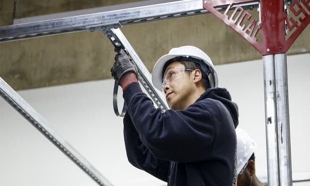Canada adds 18,200 jobs in June as unemployment rate falls to 6.5% - https://cdn.connectfm.ca/Statistics-Canada_2026-07-10-134444_jhmr.jpg