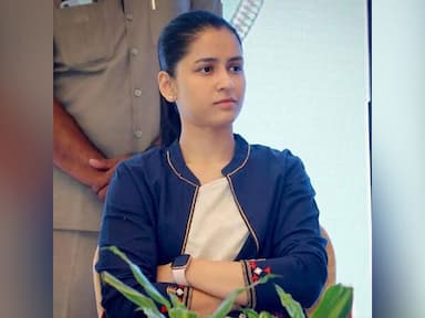 father-of-tt-player-naina-jaiswal-files-complaint-against-unknown-person