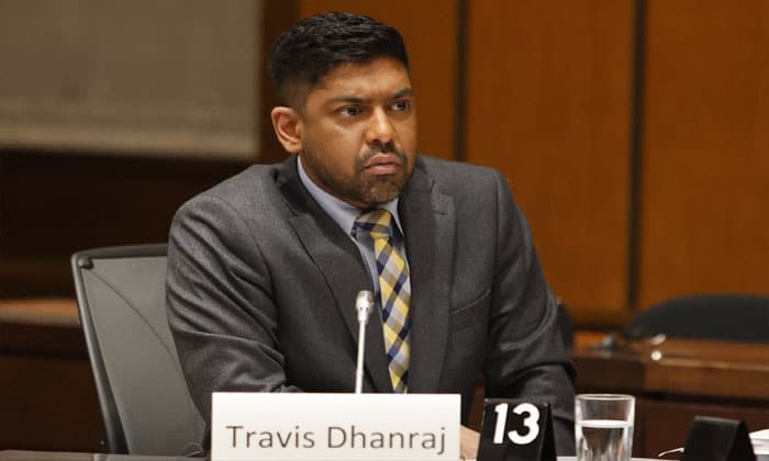 former-cbc-anchor-tells-mps-broadcaster-silenced-and-intimidated-him