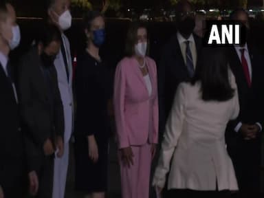 nancy-pelosis-plane-lands-in-taiwan-amid-china-threat