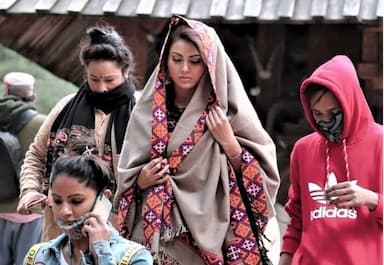 urvashi-rautela-spotted-shooting-at-manali