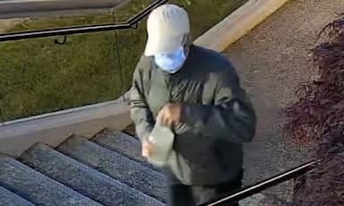 vancouver-police-release-video-showing-suspect-in-synagogue-arson