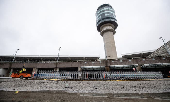 rcmp-arrest-alleged-hijacker-at-vancouver-airport-after-airspace-shut-down