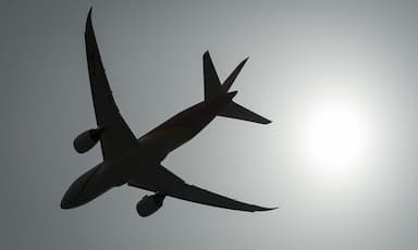 man-arrested-after-alleged-unauthorized-access-to-aircraft-at-vancouver-international-airport
