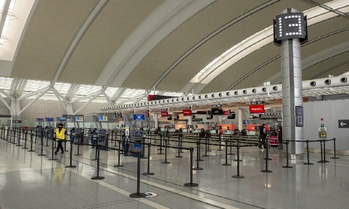 man-shot-by-police-at-torontos-pearson-airport-police-say-no-known-threat-to-public