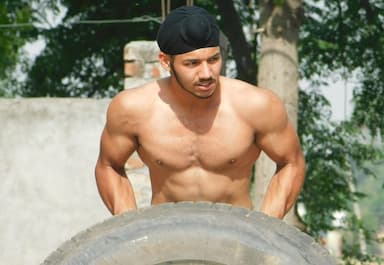 kuwar-amritbir-singh-could-be-the-first-youngest-action-hero-of-punjabi-films