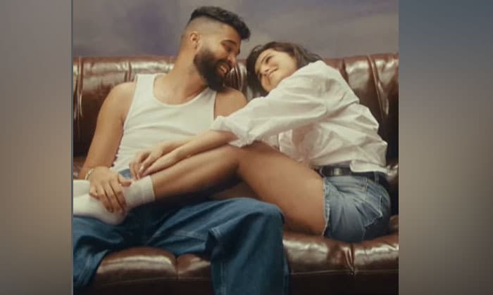 tara-sutaria-ap-dhillon-turn-up-the-heat-in-thodi-si-daaru