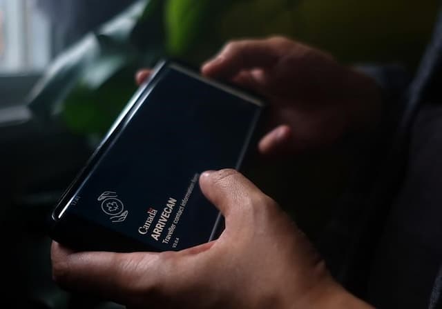 MPs to question main contractor on ArriveCan app at House committee - https://cdn.connectfm.ca/arrive-can-app.jpg