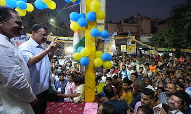 arvind-kejriwal-was-attacked-by-bjp-goons-during-pad-yatra-in-delhi-alleges-aap