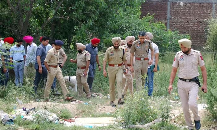 blast-on-amritsar-majitha-road-man-who-came-to-collect-explosives-dies