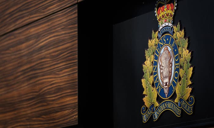 one-dead-after-vehicle-reportedly-crosses-highway-median-in-nanaimo-b-c
