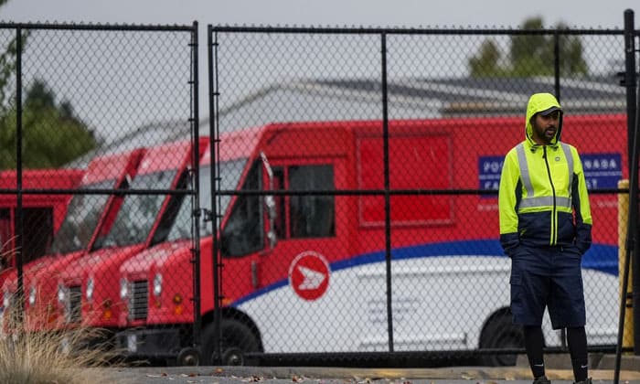 cirb-rules-against-canada-post-unions-challenge-to-back-to-work-order