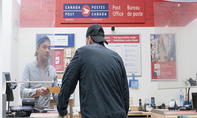 Canada Post begins transition from door-to-door delivery to community mailboxes - https://cdn.connectfm.ca/canada-post_2026-04-16-180433_wgsh.jpg