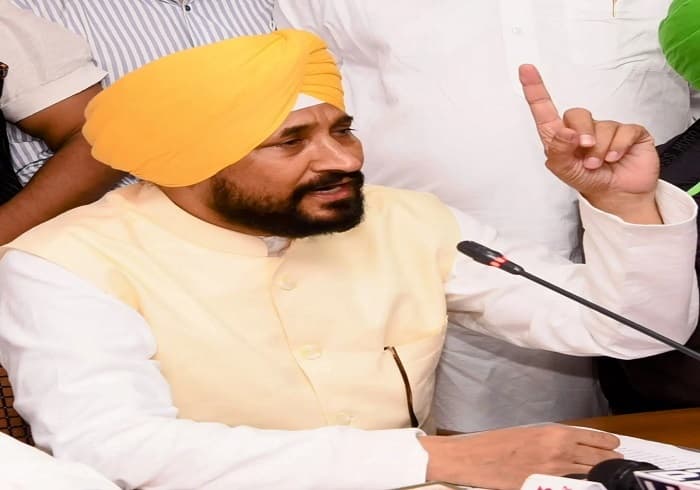the-police-caught-the-wrong-person-this-accused-speaks-hindi-former-chief-minister-channi-raised-questions