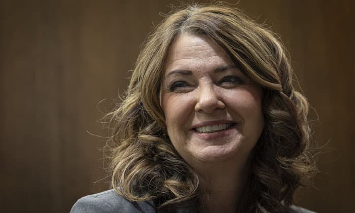 smith-says-alberta-health-overhaul-groundwork-finished-results-to-be-tested-in-2026