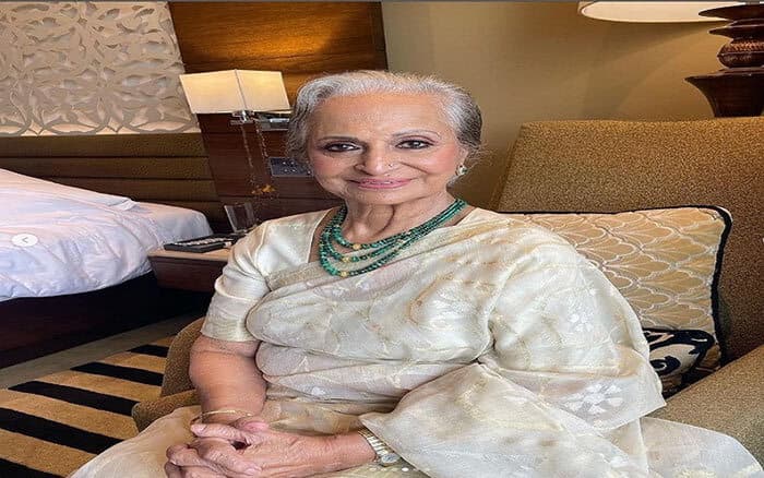 bollywood-superstar-waheeda-rehman-gets-dadasaheb-phalke-award