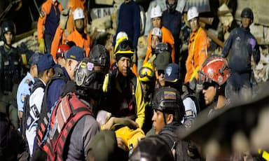 powerful-earthquake-strikes-venezuela-massive-casualties-feared