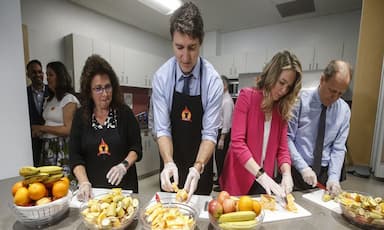 manitoba-second-province-to-sign-onto-federal-school-food-deal