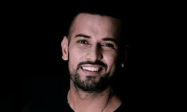 garry-sandhu-assaulted-by-a-fan