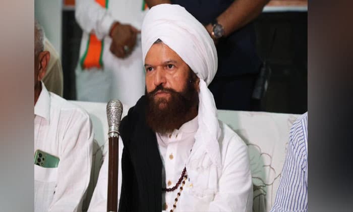 sarabjit-khalsas-big-lead-from-faridkot-constituency-hans-raj-hans-is-behind