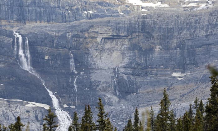 two-dead-in-banff-national-park-rock-slide-rcmp-confirm